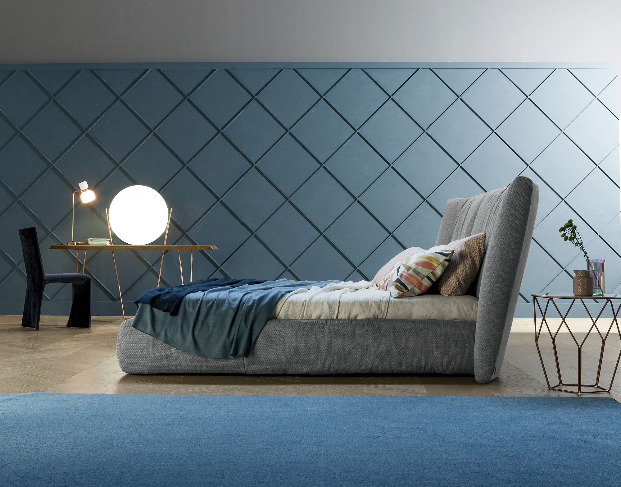 Thick padding of the headboard gives Youniverse an ultra-luxurious look