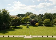 Expansive-garden-of-the-Manor-House-217x155