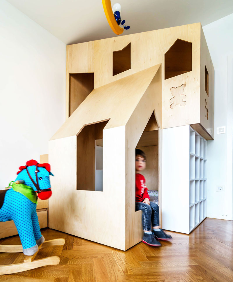 Open-shelves-coupled-with-bunk-beds-to-create-a-custom-unit