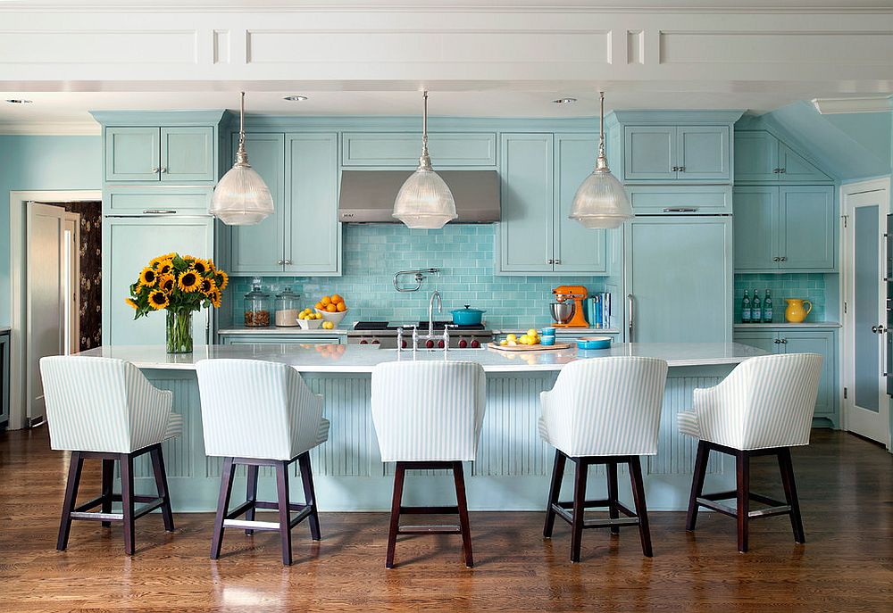 Light-shades-of-blue-are-perfect-for-the-relaxing-kitchen