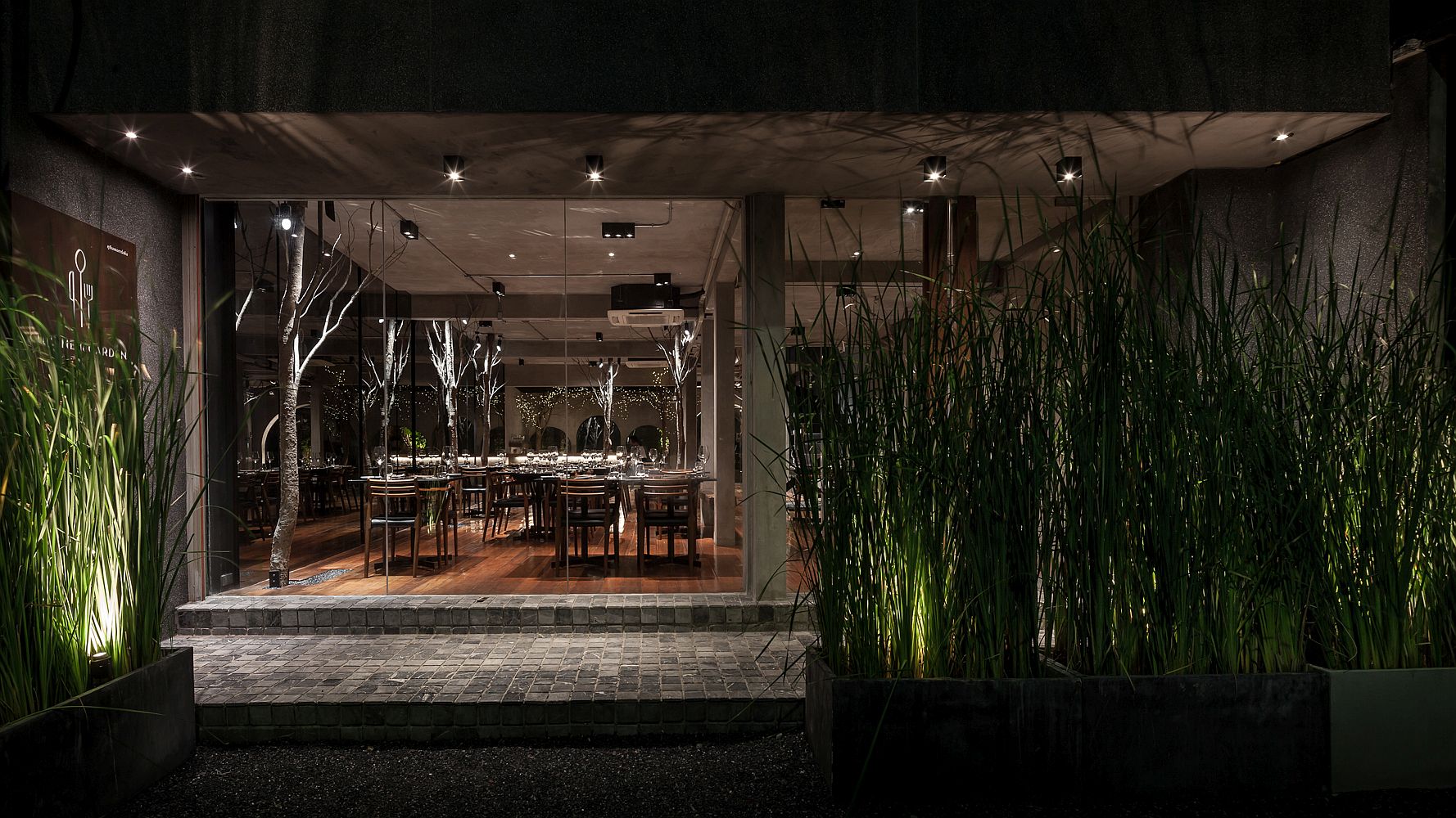 Nature-inspired-restaurant-with-trees-inside