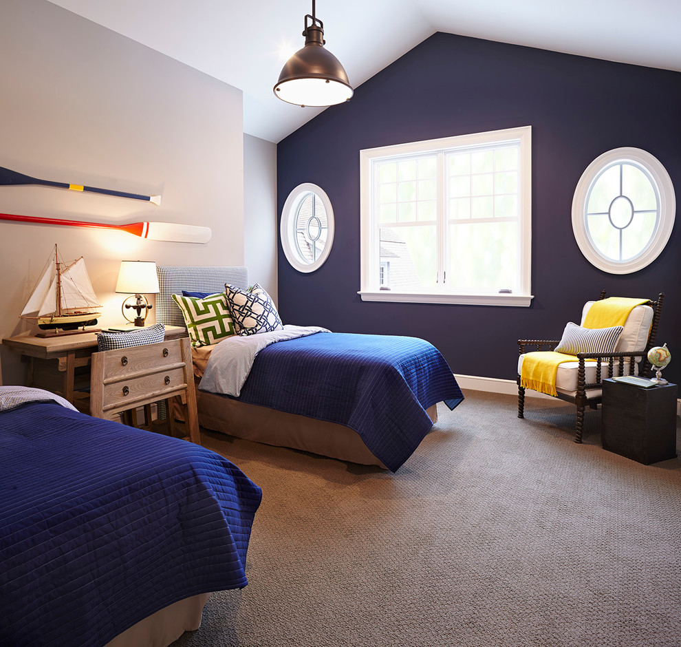 Polished-use-of-navy-blue-in-the-beach-style-bedroom