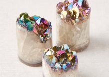 Quartz-crystals-with-iridescent-detail-217x155