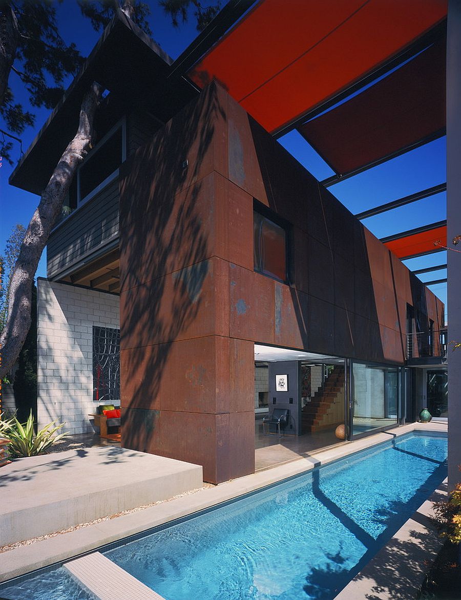 Corten steel panels are great for modern industrial homes