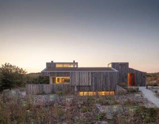 Green Roof and a Smart Bedroom Level Leave You Charmed at this Holiday Home