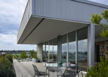 Modern-industrial-Seattle-home-overlooking-waterways-217x155