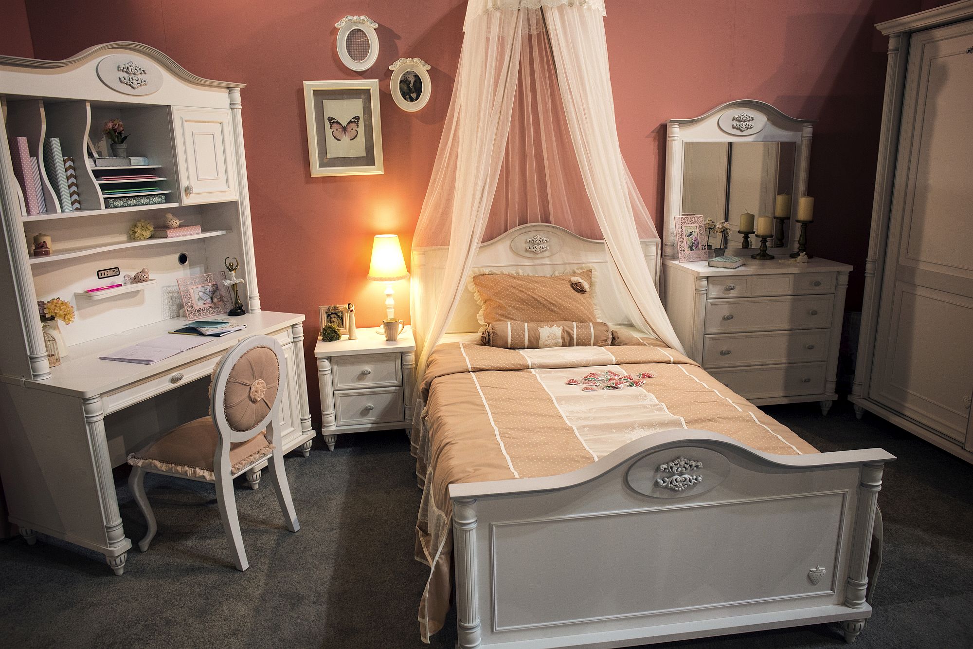 Even the room of your little princess can use some study space!