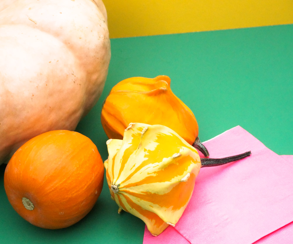 Gourds-and-pumpkins-make-the-perfect-fall-centerpiece