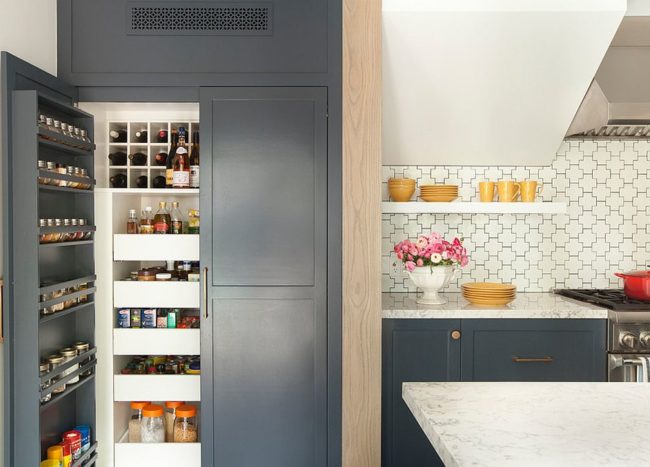 25 Cool Pantry Door Ideas that Go Beyond the Mundane | Decoist