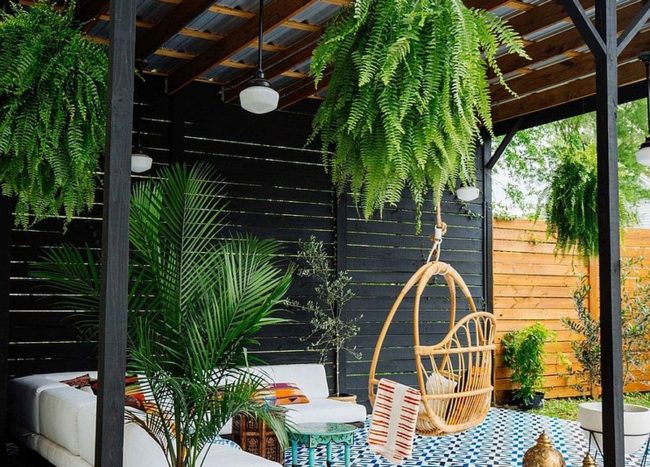 Pick Your Shade: Trendy Covered Patios and Decks that Take Fall Party ...