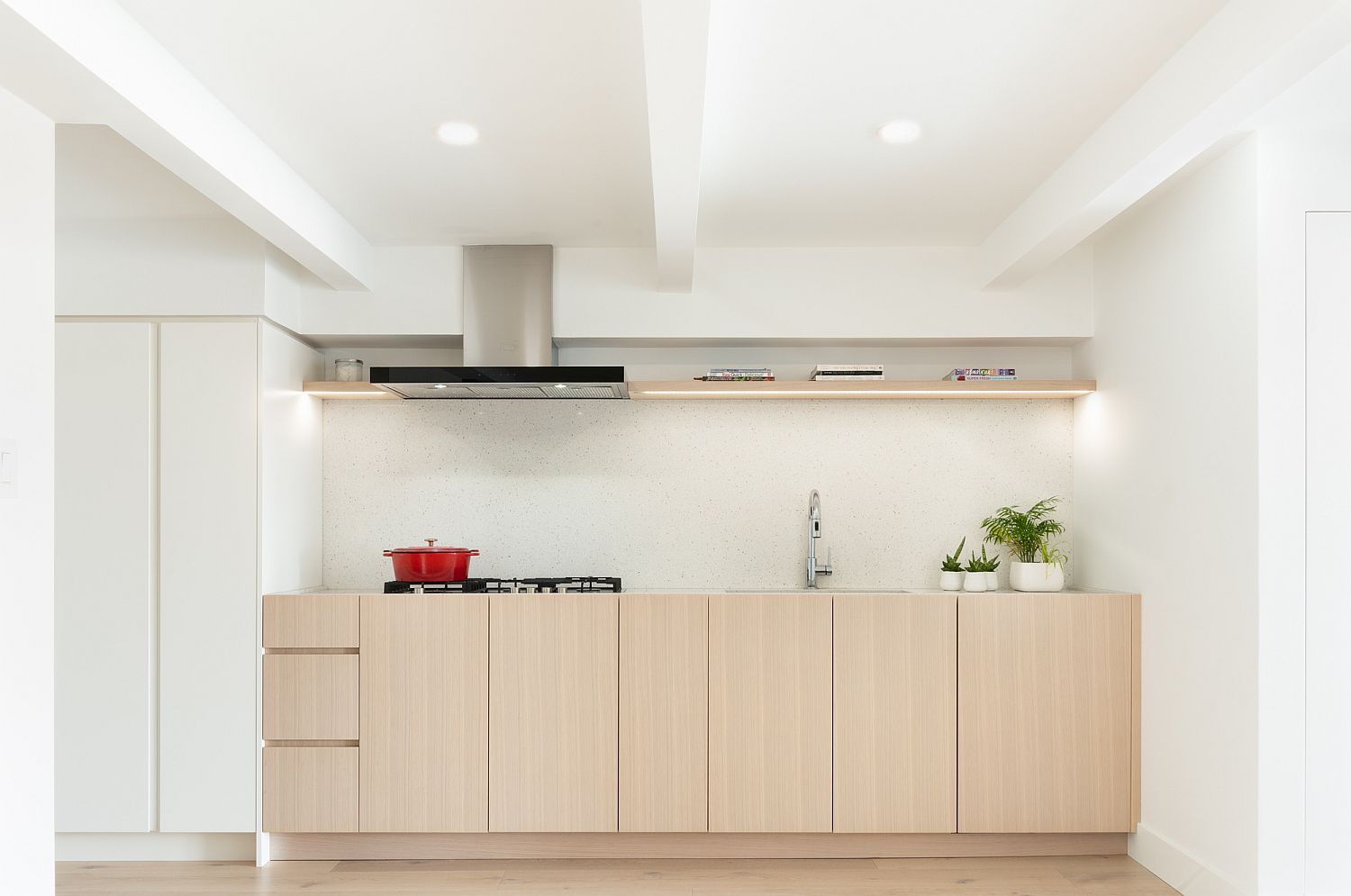 Minimal-kitchen-in-wood-and-white-is-a-hot-trend-in-the-design-world