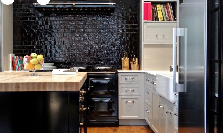 Bold Black to Glossy Mirrors: Trendy Kitchen Backsplash Ideas to Try Out