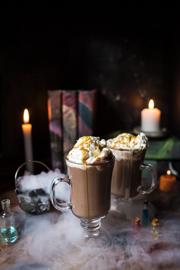 Pumpkin-butterbeer-hot-chocolate-recipe-with-Halloween-twist