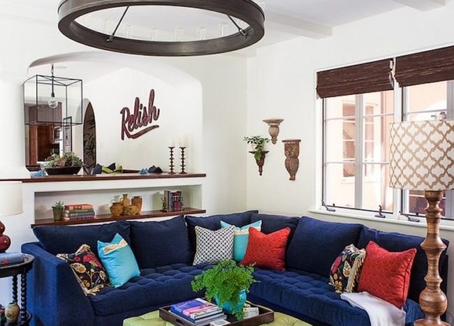 Hot Fall and Winter Trend: Exquisite Navy Blue Sofas for a Trendy