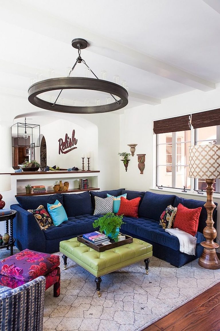 Hot Fall and Winter Trend: Exquisite Navy Blue Sofas for a Trendy