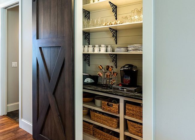 25 Cool Pantry Door Ideas that Go Beyond the Mundane | Decoist