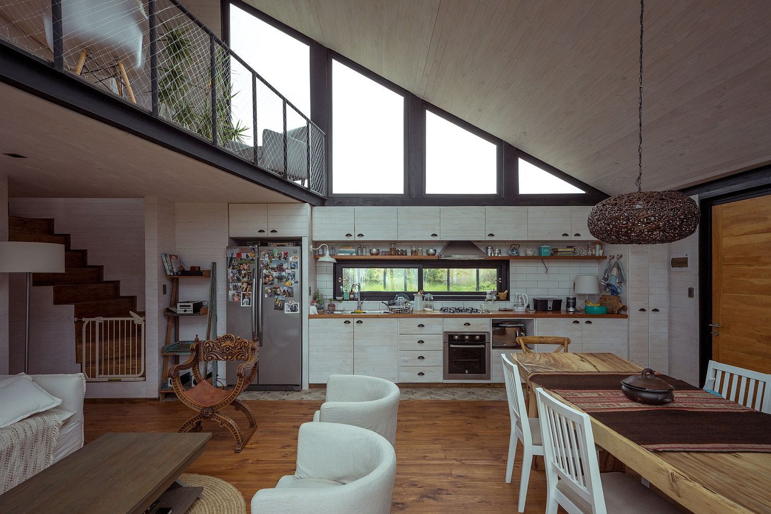 Sloped ceiling of the kitchen and dining area