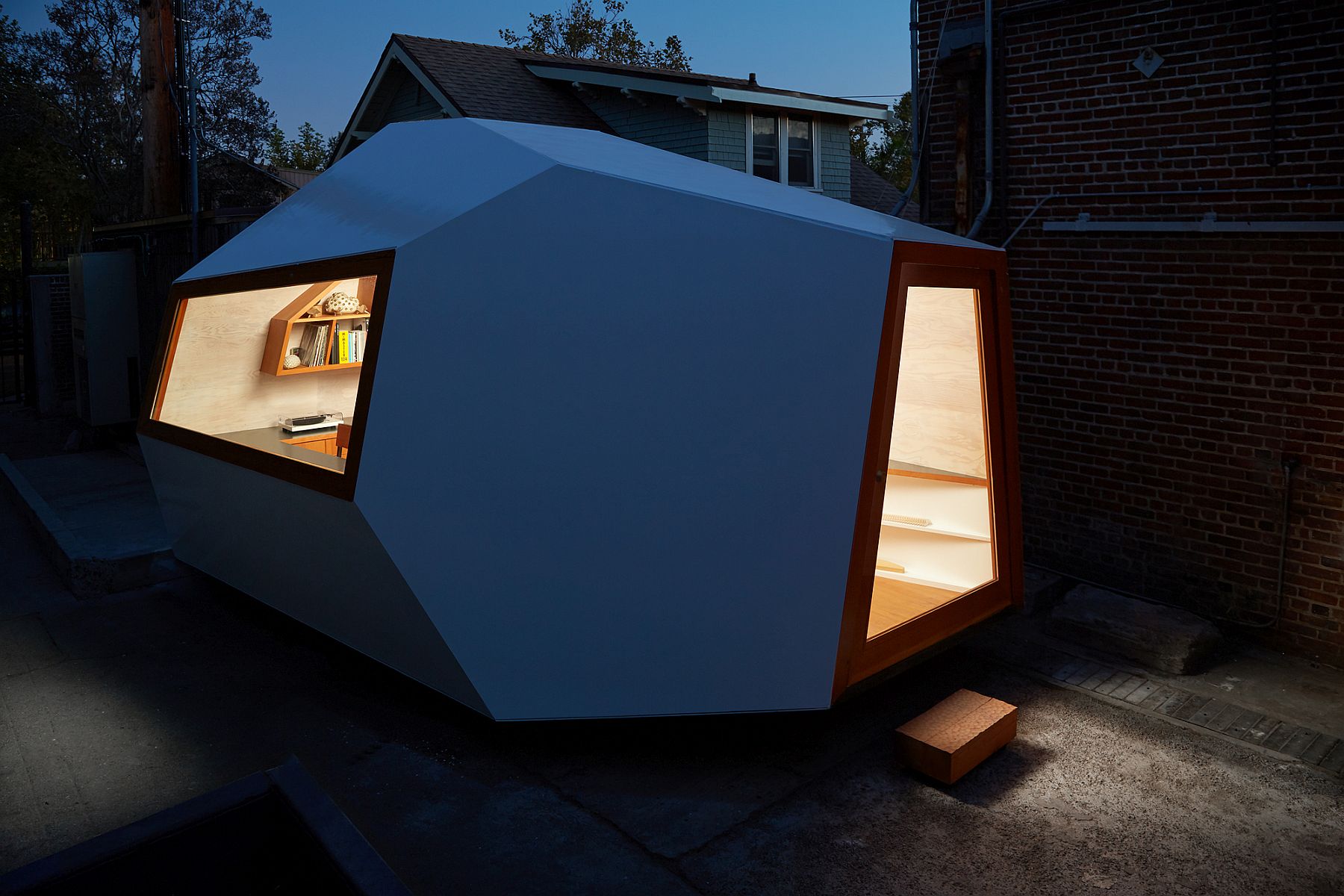 Small scale sustainable design structure built to reimagine homes and offices