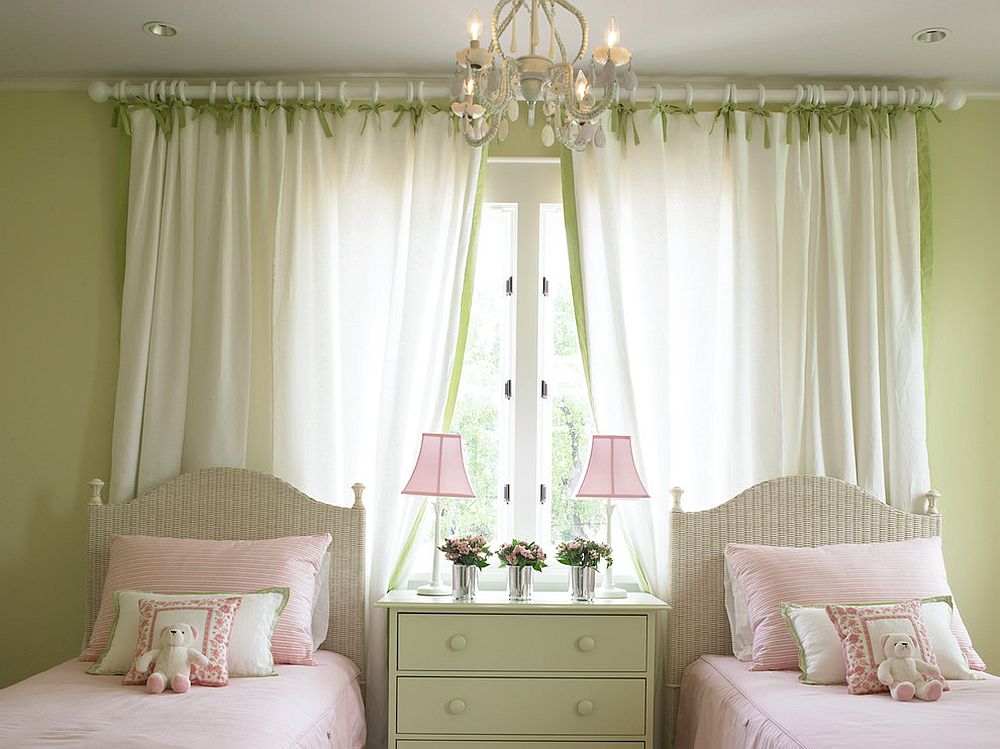 Subtle-use-of-pastel-green-in-the-lovely-kids-bedroom