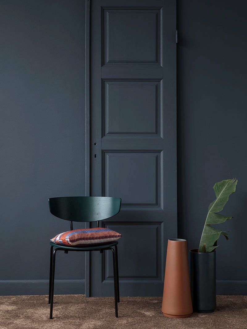 Terracotta-toned-floor-vase