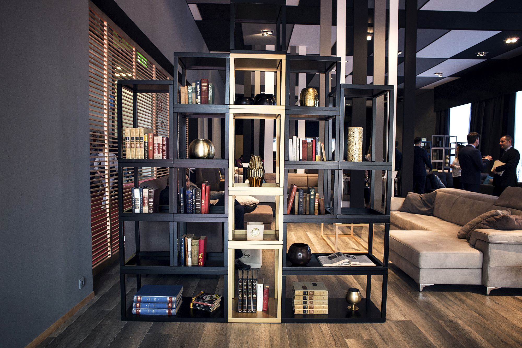 Using the smart bookshelf as a room divider