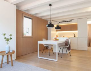 Tiny Gatekeeper Residence Finds New Life as a Smart Apartment in Barcelona!