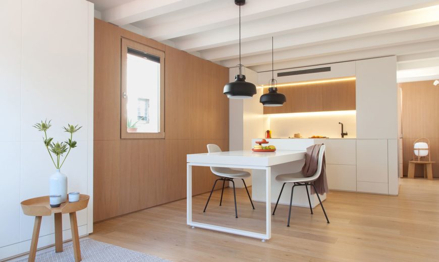 Tiny Gatekeeper Residence Finds New Life as a Smart Apartment in Barcelona!