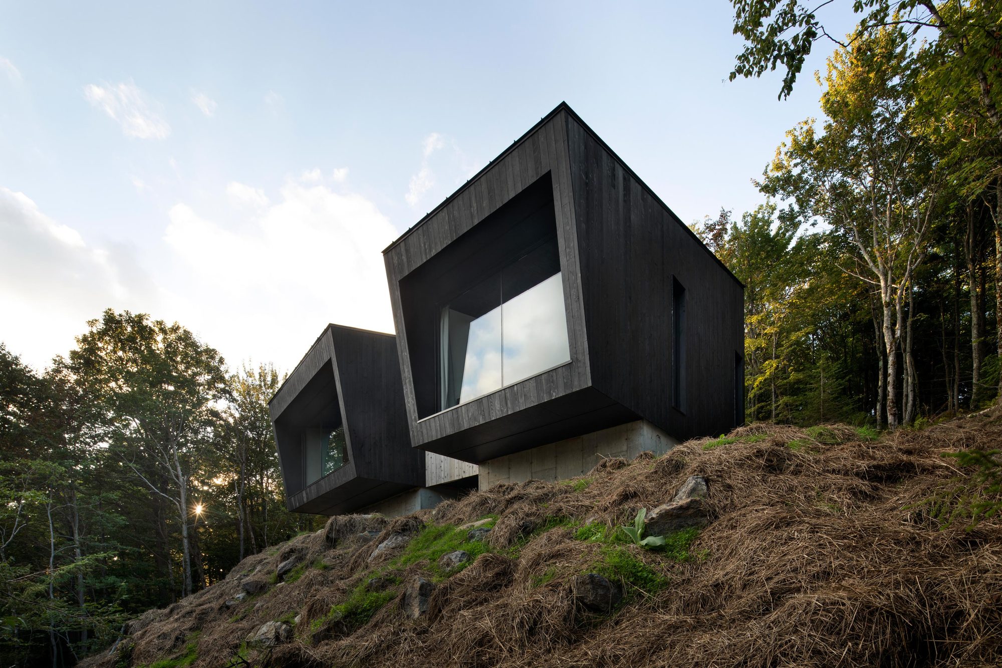 Amazing Crowhill Cabin in Eastern Townships, Canada