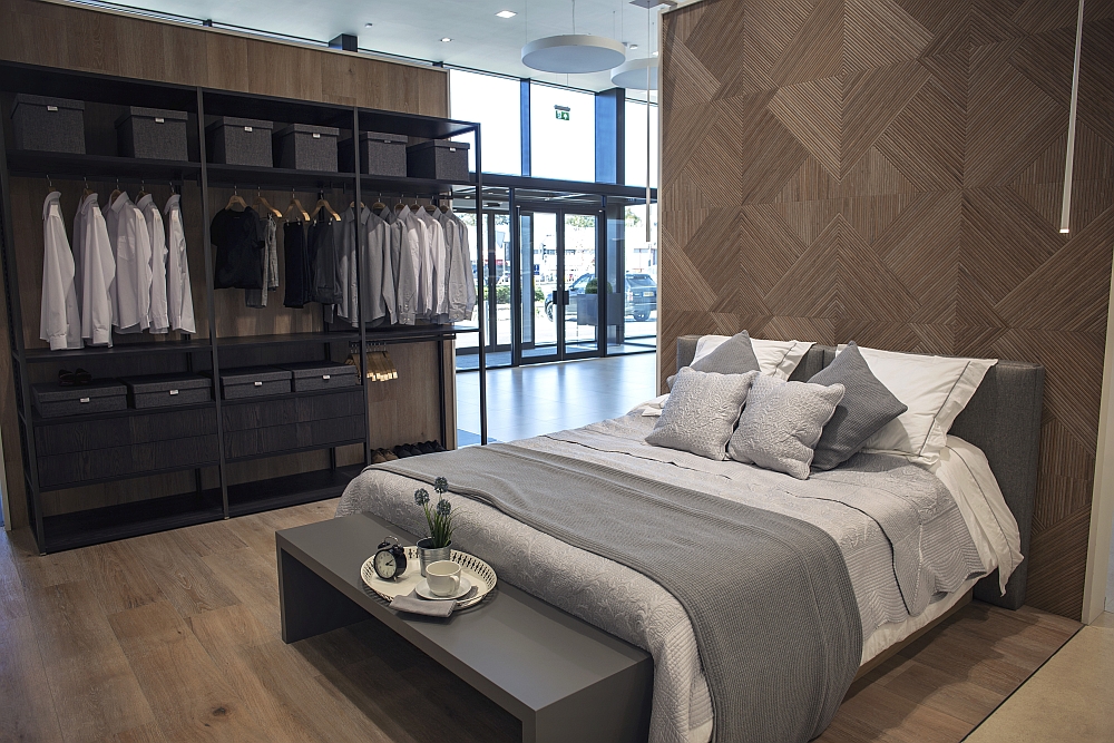 Ceramic tiles for your wardrobe and bedroom design