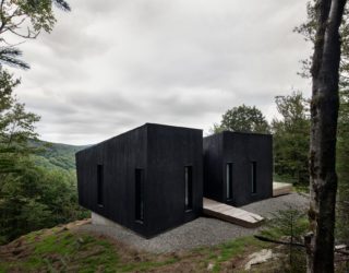 Contemplative Cliffhanger: Minimal Canadian Cabin Takes Your Breath Away!