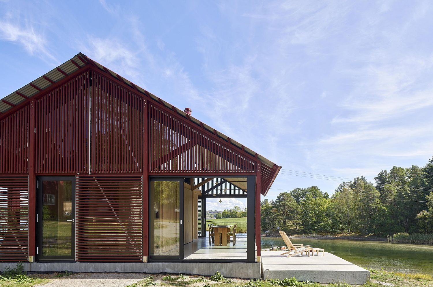 Red, Wood, Glass and Gorgeous View: Exquisite Cabin Sandefjord