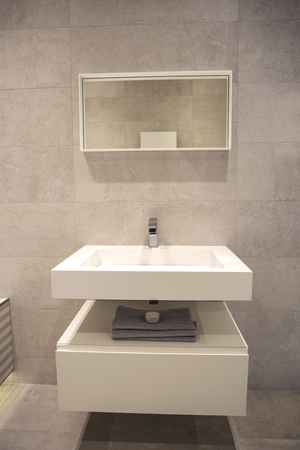 Modern bathroom vanity - Porcelanosa bathrooms