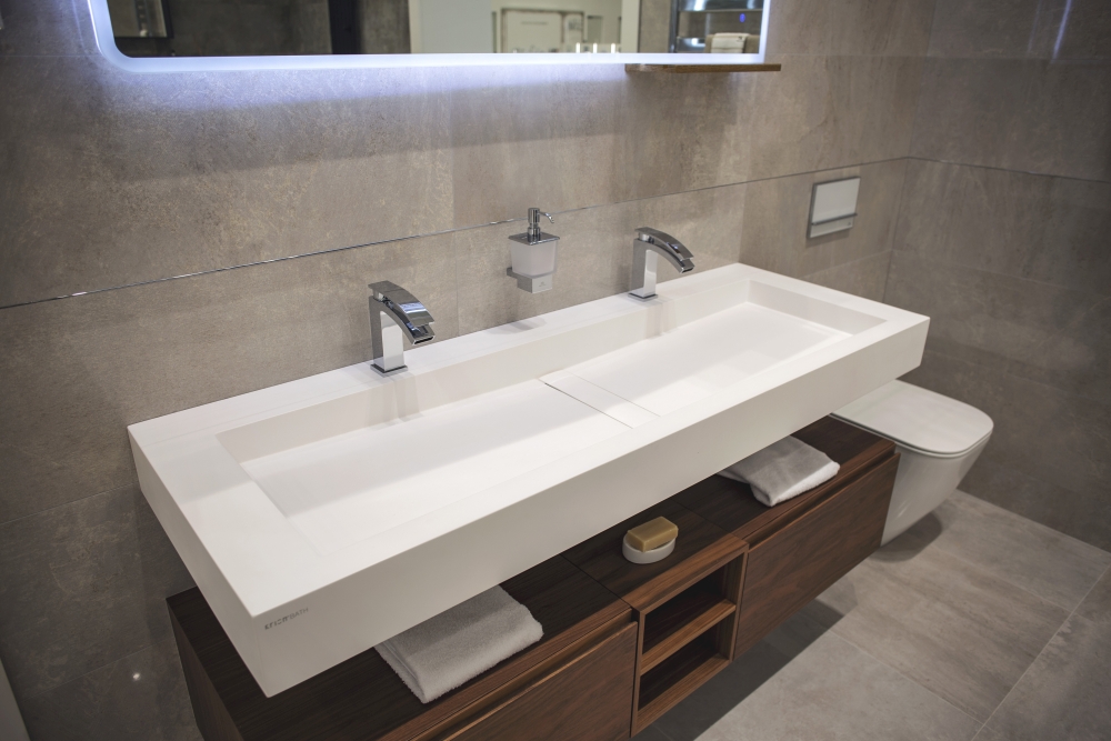 Modern bathroom vanity with KRION bath modern washbasin