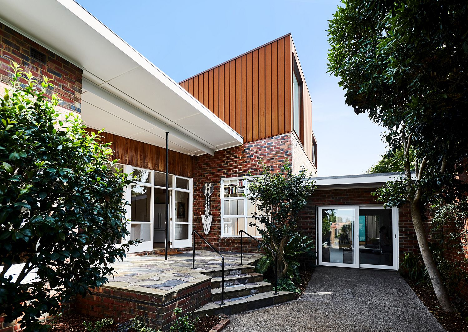 Modern extension of 1950's home in suburbs of Melbourne
