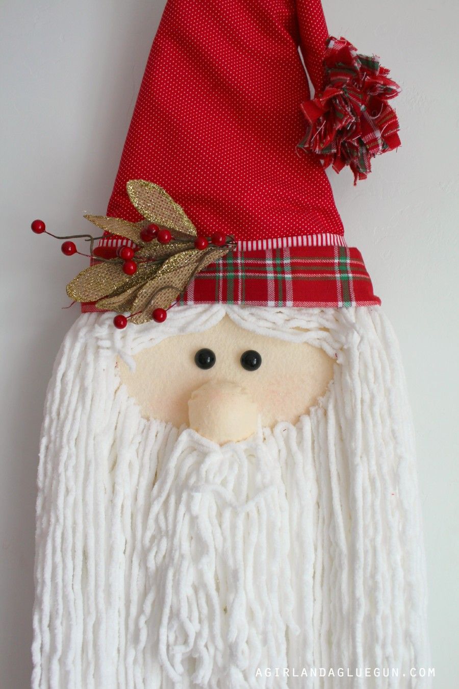 Quick and easy DIY Santa Decoration