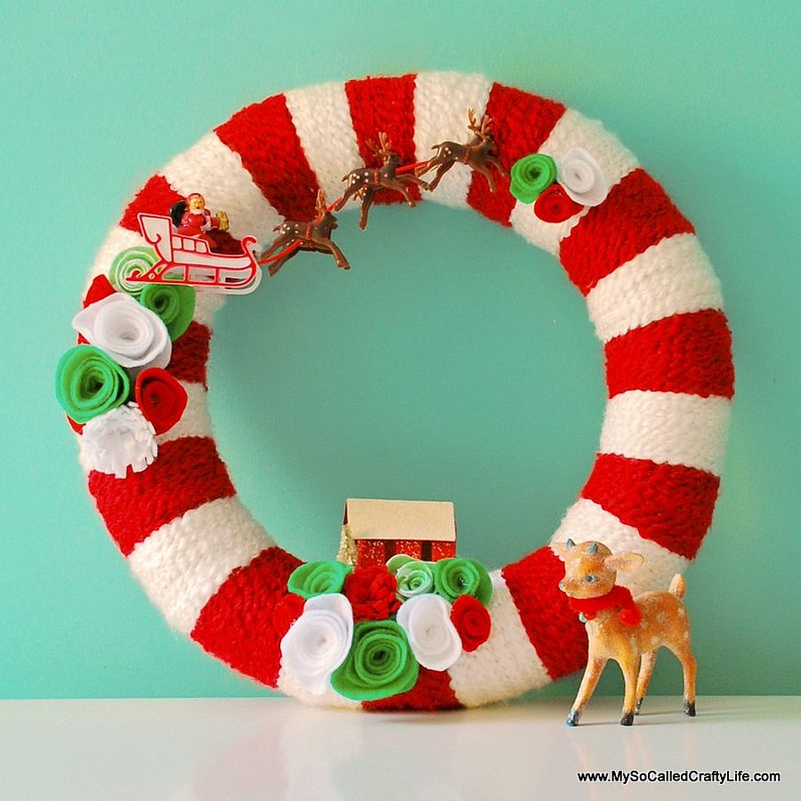 Red and white retro yarn Christmas wreath from My So Called Crafty Life