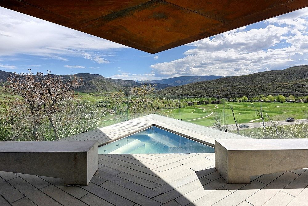 Spectacular mountain views from the sweeping modern deck