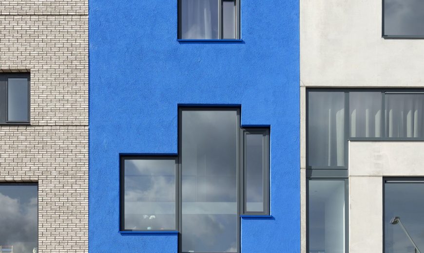 Eccentric and Bold: Blue House for Those Who Dare to Dream Different!