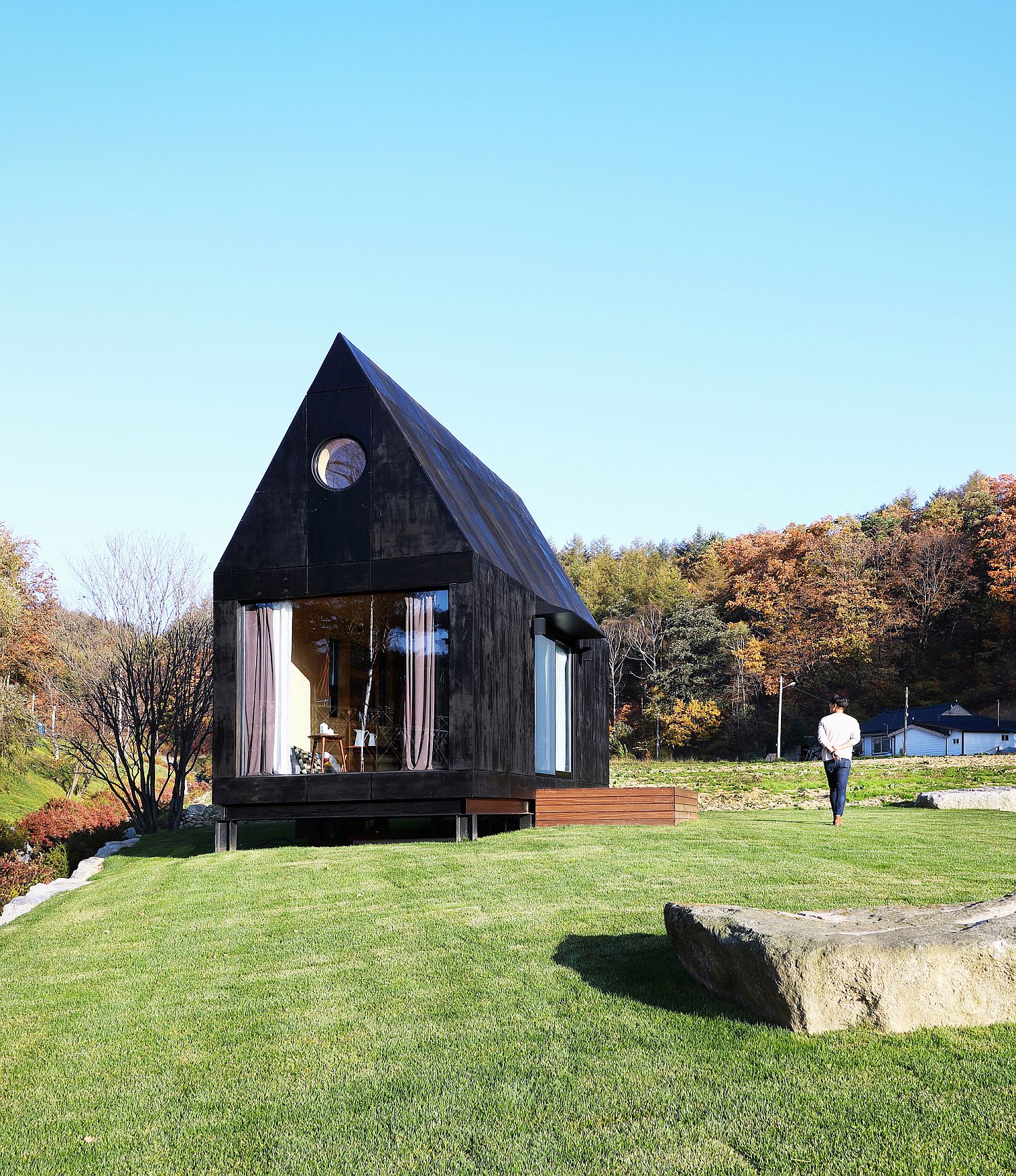 Dark exterior of the Tiny House in South Korea