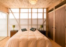 Polycarbonate-panel-brings-filtered-light-into-the-bedroom-217x155