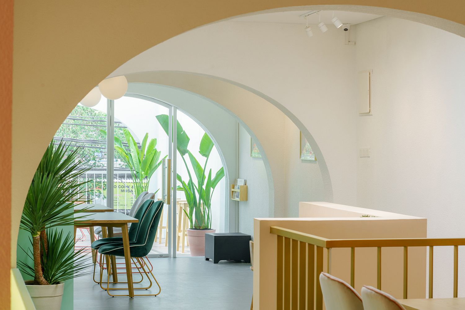 Series of arches add to the spatial appeal of the cafe