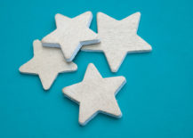 Wooden-craft-stars-painted-gold-217x155