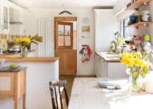 Cheerful-and-stylish-modern-farmhouse-kitchen-in-white-217x155