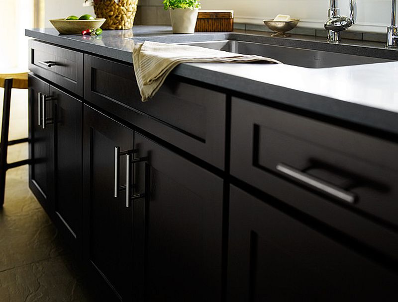 Closer look at the shaker cabinets with a contemporary finish