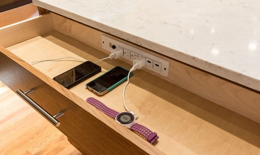 Smart Kitchen Charging Stations and Drawers to Always Stay Connected