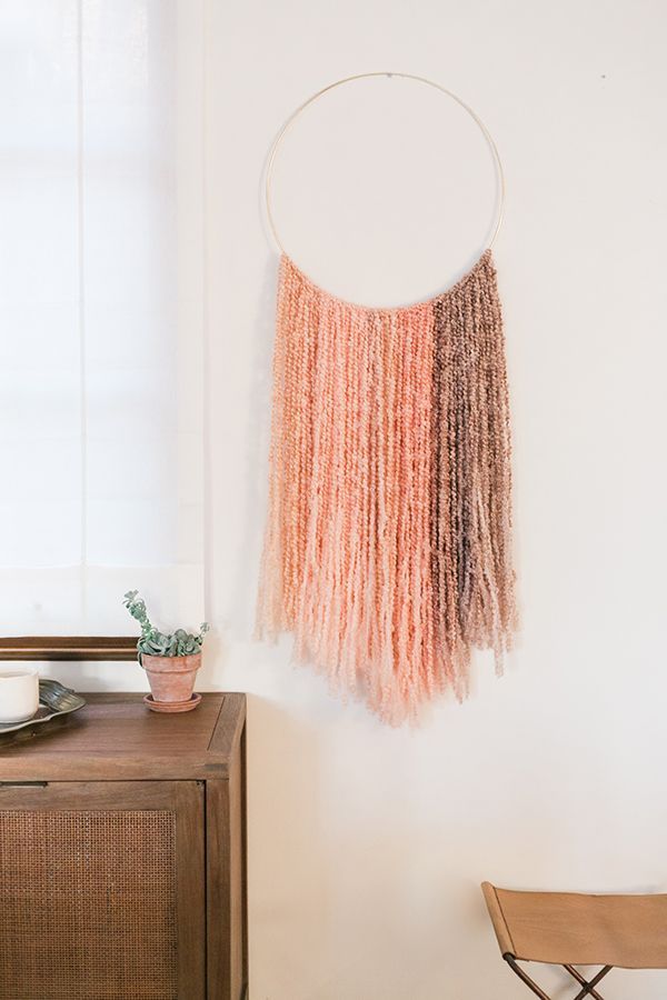 Easy-wall-hanging-from-Lauren-Conrad