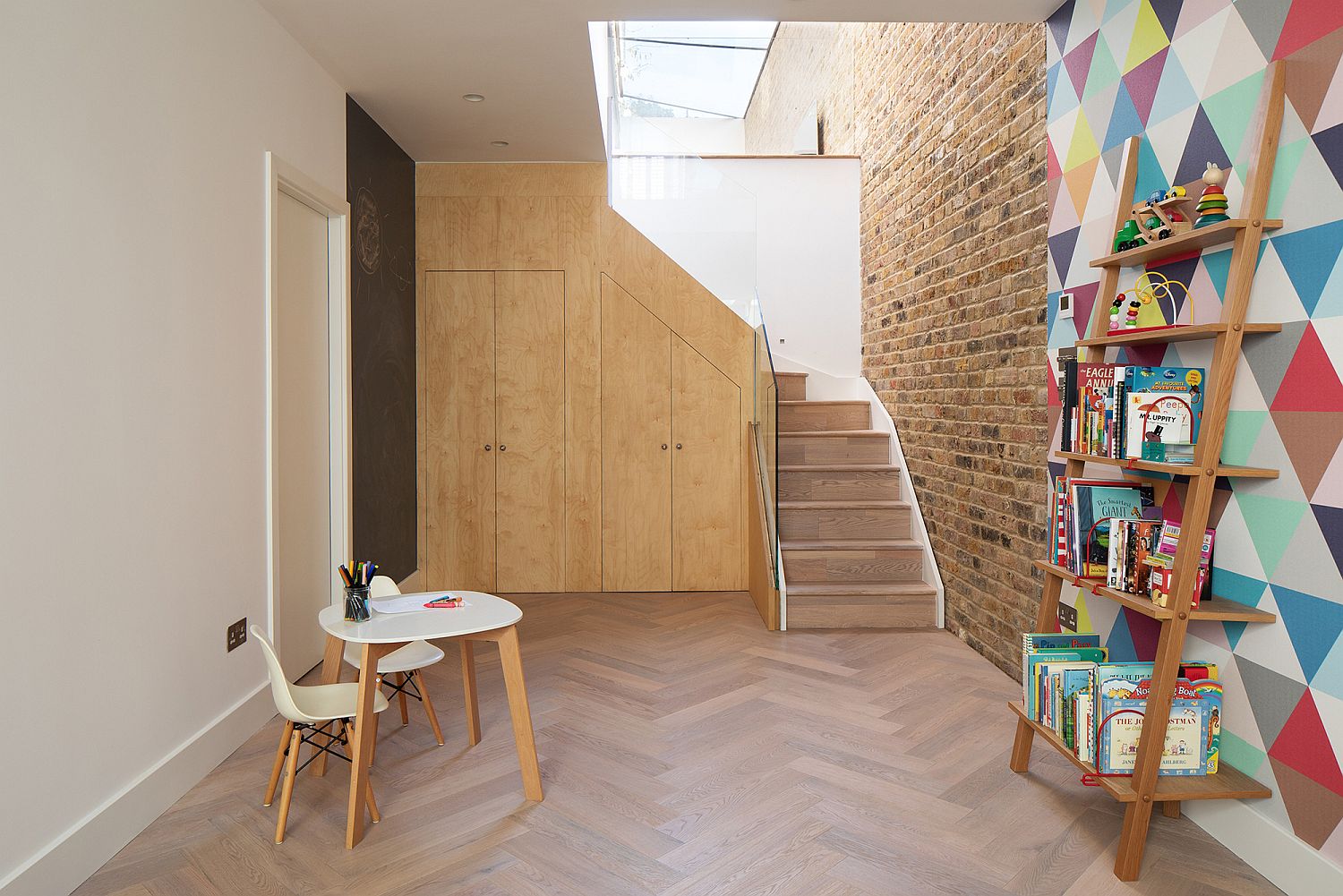 Innovative storage areas around the staircase