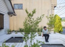 Smart-pit-terrace-acts-as-a-space-that-is-perfect-for-neighborhood-activities-217x155