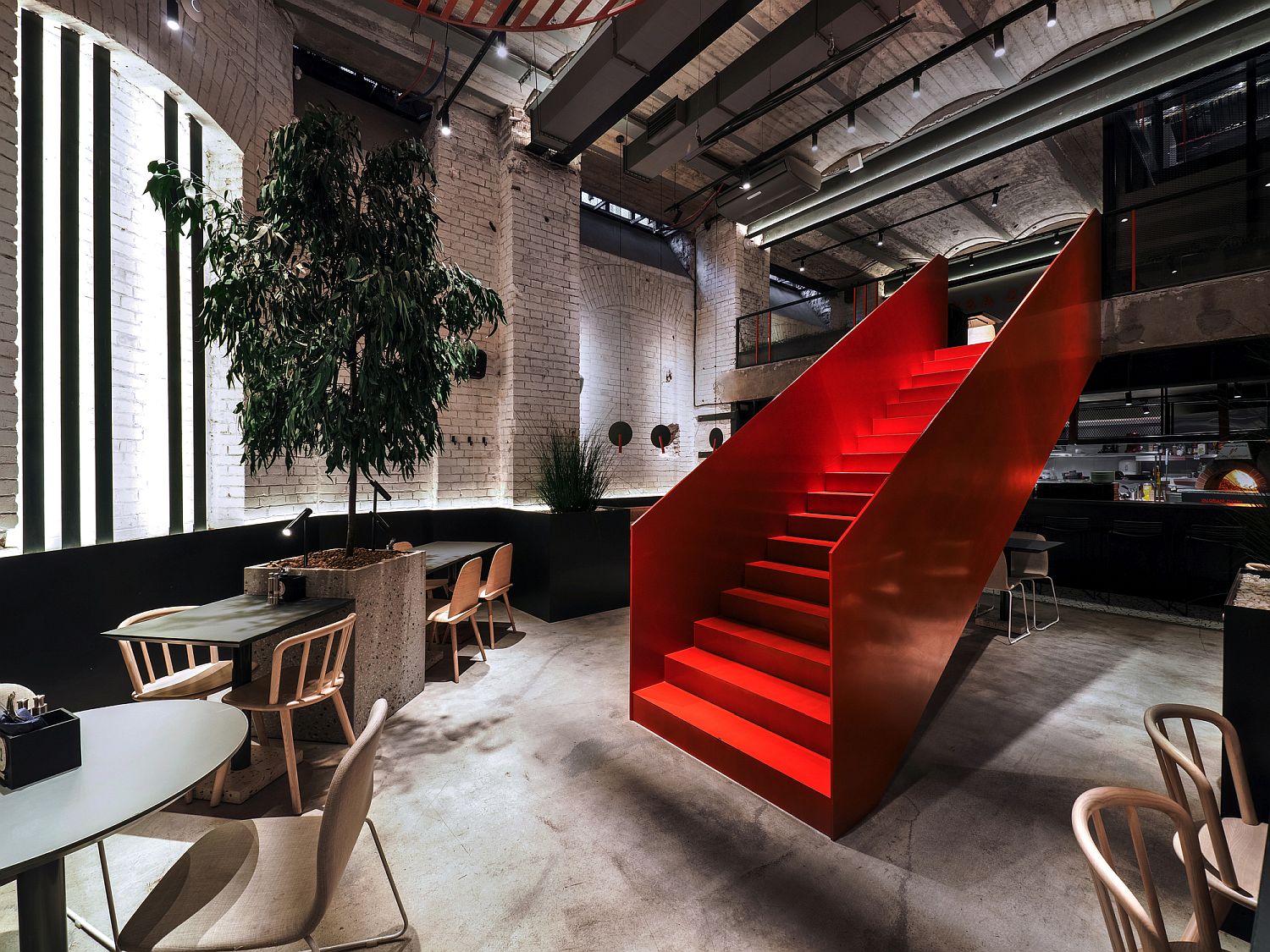 Stylish-and-minimal-pizzeria-in-Moscow