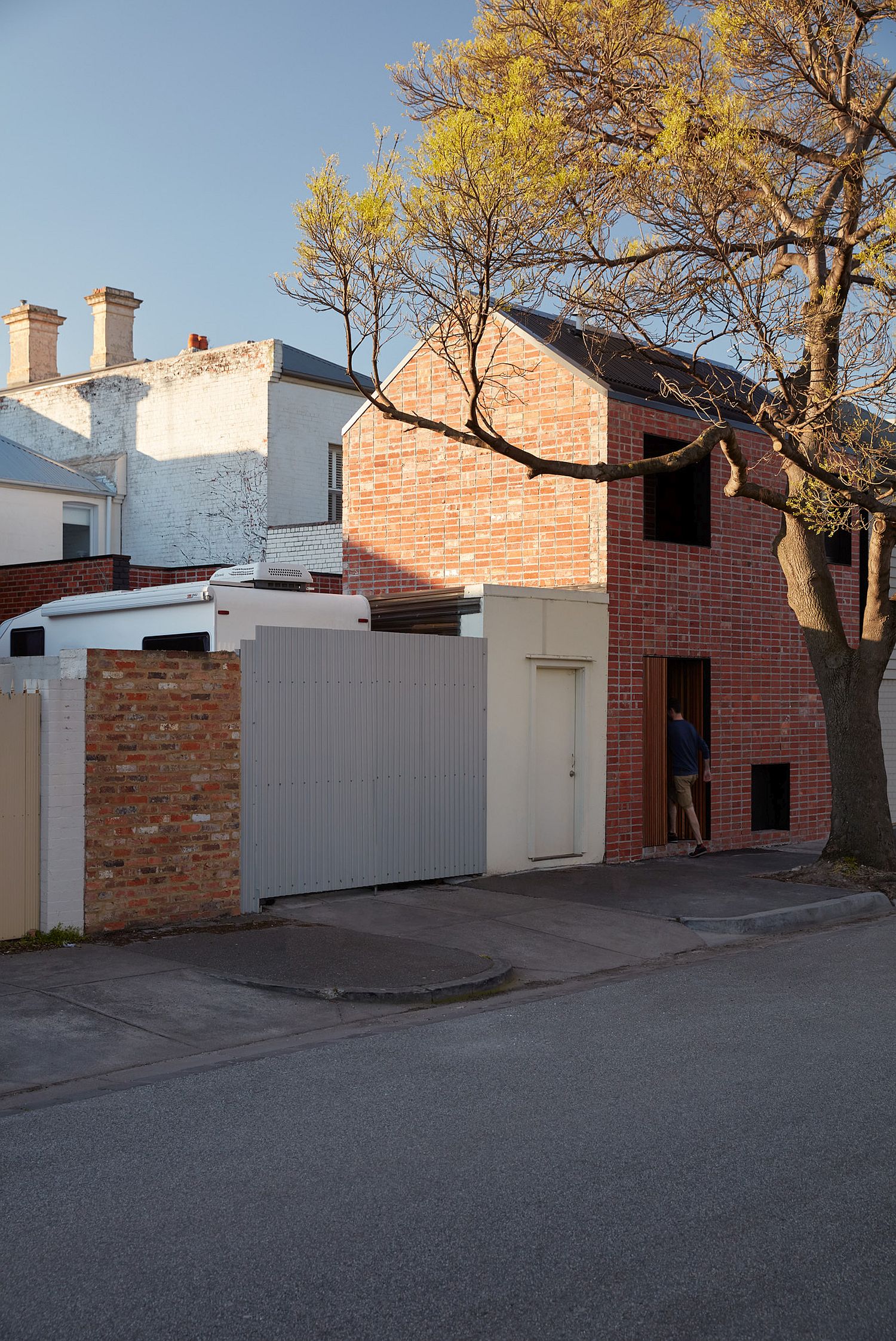 Transforming a heritage listed terrace house into a modern family house